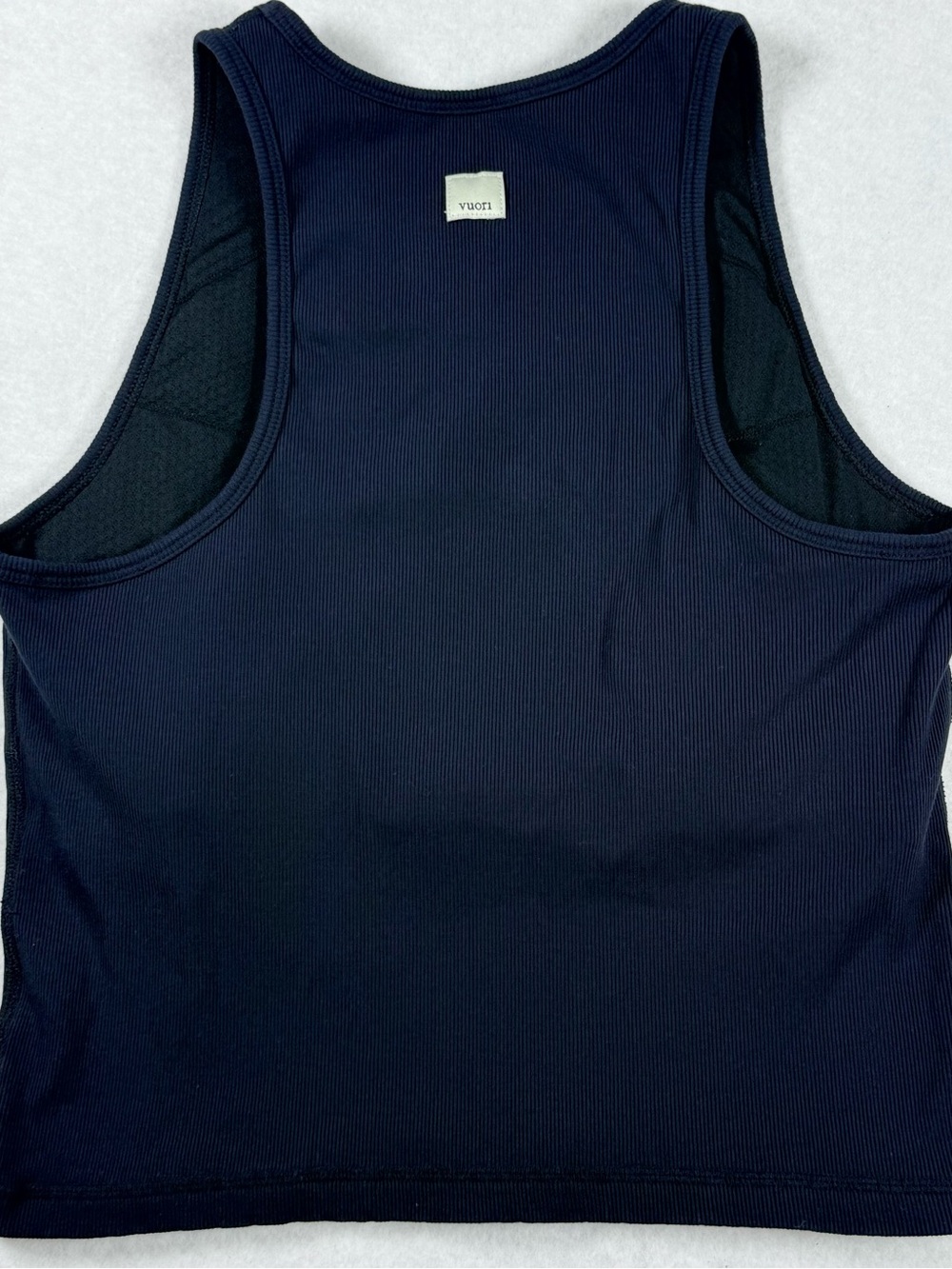 Vuori Ribbed Shelf Bra Tank Top Black Athleisure Medium - Picture 2 of 5